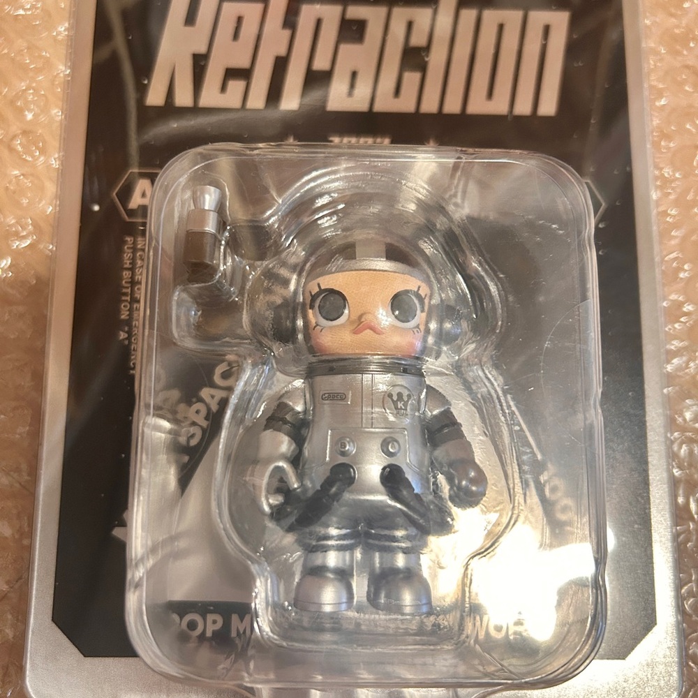 Authentic POPMart Space Molly 100% Refraction